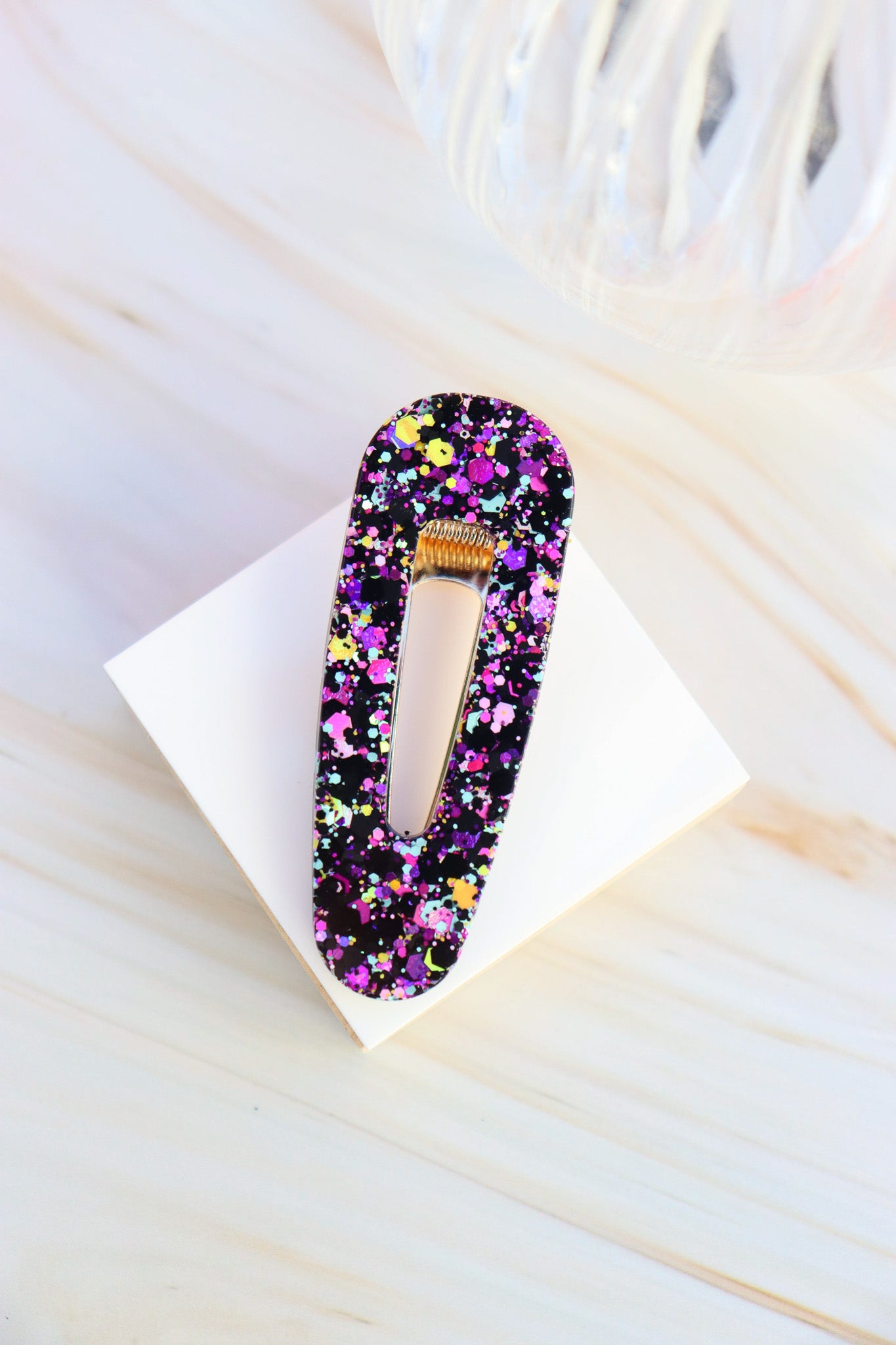 Barrette Paillettes Noir Fluo