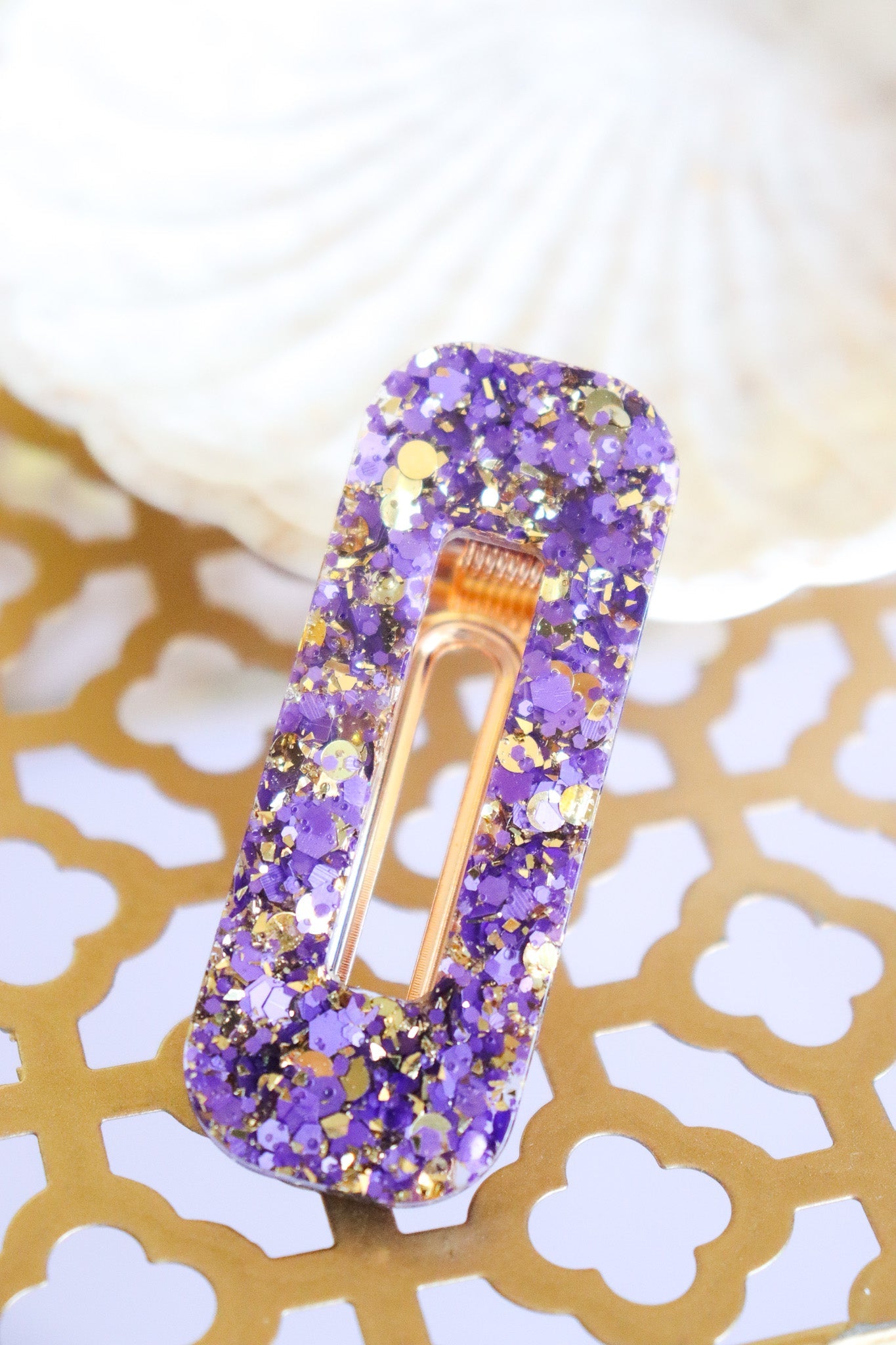Barrette Paillettes violettes et or